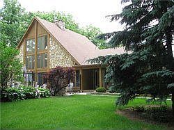 1st image of 842 Surrey Hill Ct