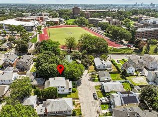 15 Balmoral Ave, Providence, RI 02908