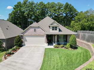 627 Cambridge Bend Cir, Tyler, TX 75703