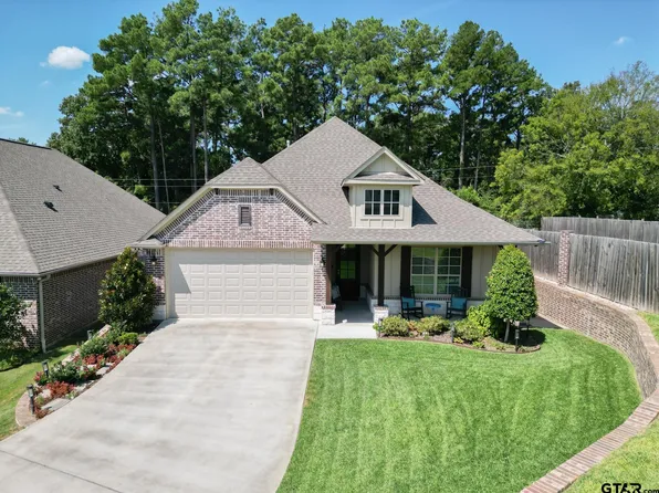 627 Cambridge Bend Cir, Tyler, TX 75703
