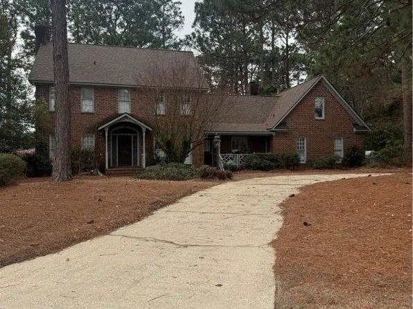 6809 Towbridge Rd, Fayetteville, NC 28306