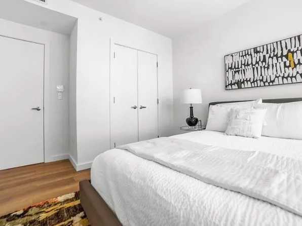 814 Amsterdam Avenue image 6 of 9