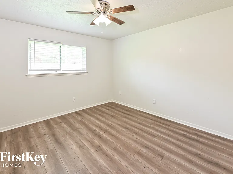 7207 Foxwick Ln — Photo 13
