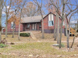 4505 SW Hickory Ln, Blue Springs, MO 64015
