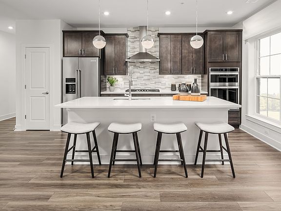 Oversized Island in the Gourmet Kitchen
