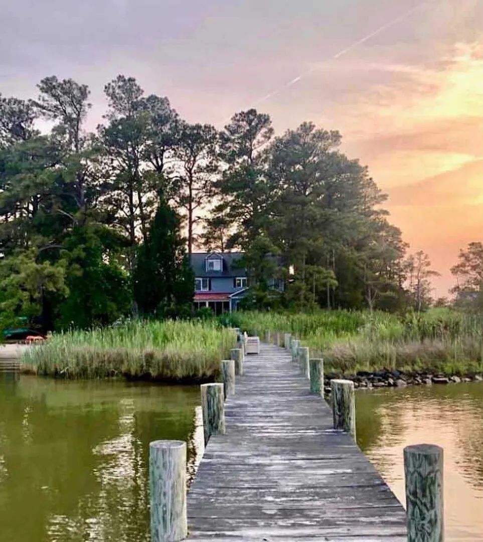 Chesapeake Waterfront - 7BR,5BA - Beach, Pool, Dock — Photo 3