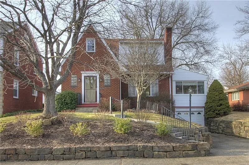 1340 Park Pl photo 1