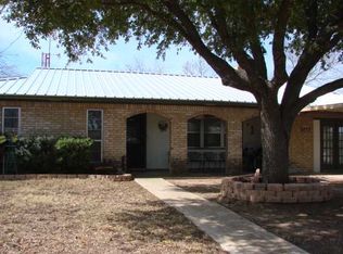 2013 Forest Trl, Kingsland, TX 78639