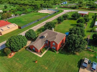 3001 Cattle Dr, Crowley, TX 76036