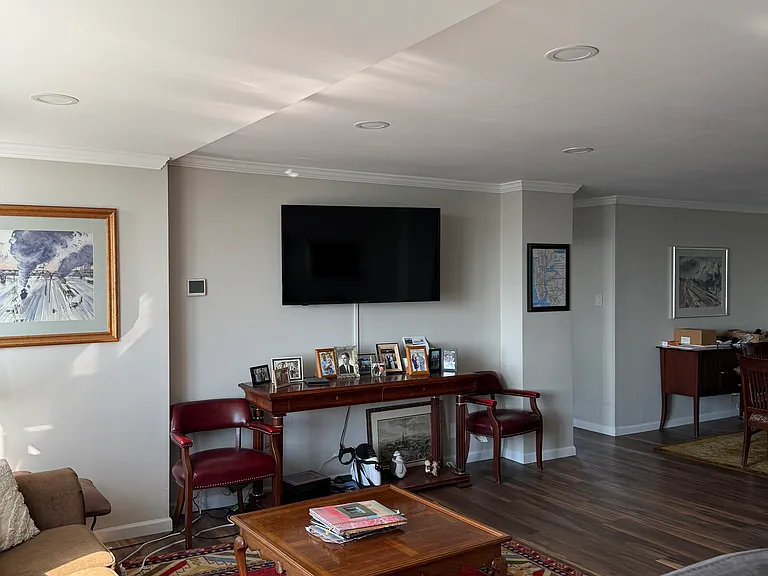 1088 Delaware Ave #14 — Photo 5