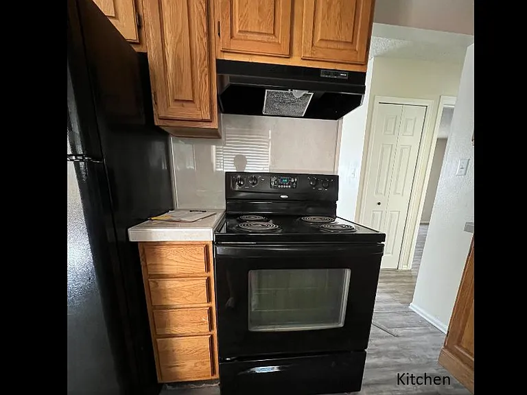 3872 Surrey Ln — Photo 17