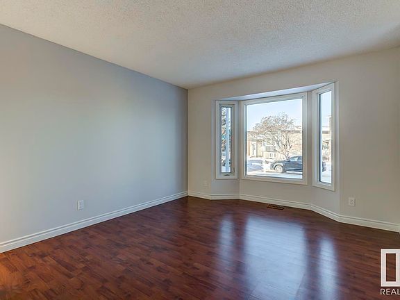 4th image of 10803 20a Ave NW