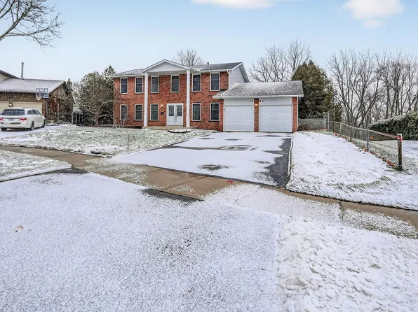 1929 Fieldgate Dr, Burlington, ON L7P 3H4