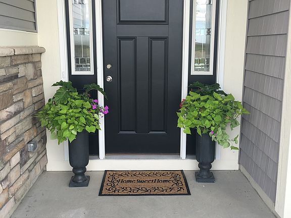 3rd image of 9051 Green Meadow Dr