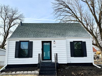 224 Prospect Ave, West Des Moines, IA, 50265