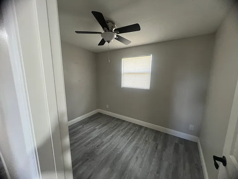 1804 Cadillac Cir — Photo 6