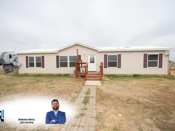 12402 Justin Ln, Evansville, WY 82636