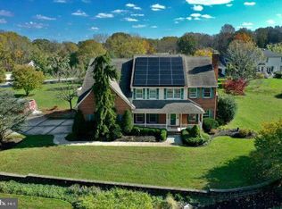 22 Buttonwood Dr, Pilesgrove, NJ 08098