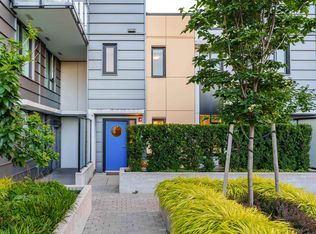 1471 Hunter St #314, North Vancouver, BC V7J1H3