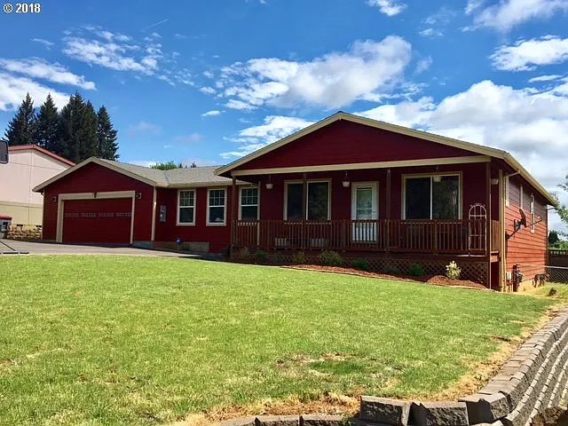 630 NW Willamina Dr photo 1