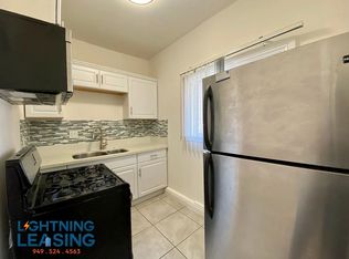 2740 San Marino St #204, Los Angeles, CA 90006
