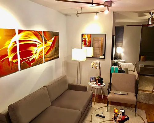 Rented by Avenues Real Estate | media 10