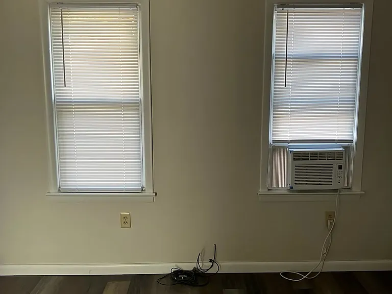 21 Hertz Ct — Photo 28