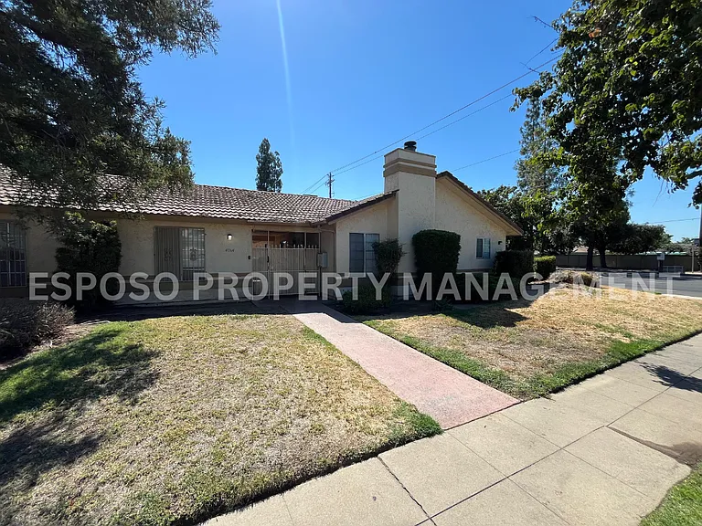 4014 N Benedict Ave #101 — Photo 17