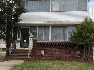 16206 Grovewood Ave, Cleveland, OH