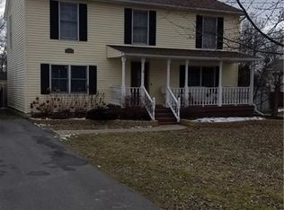 6426 Hamm Rd, Lockport, NY 14094