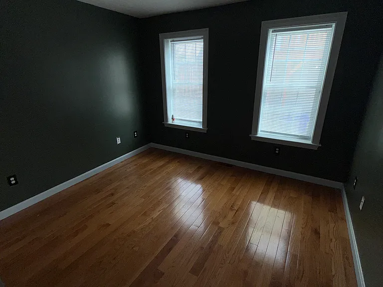396R Washington St — Photo 4