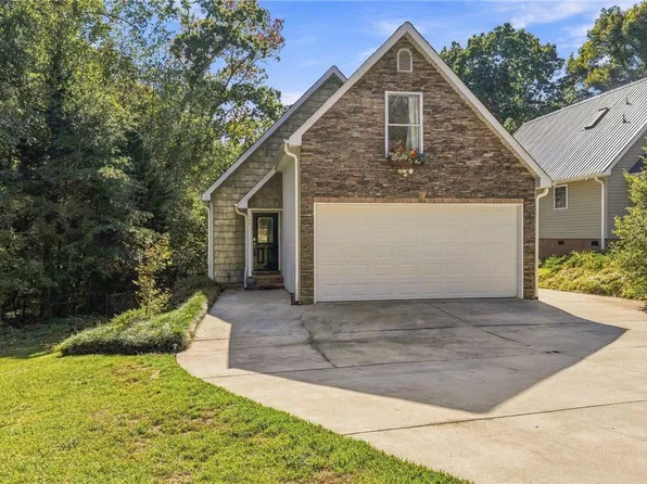 127 Fields Ave, Anderson, SC 29625