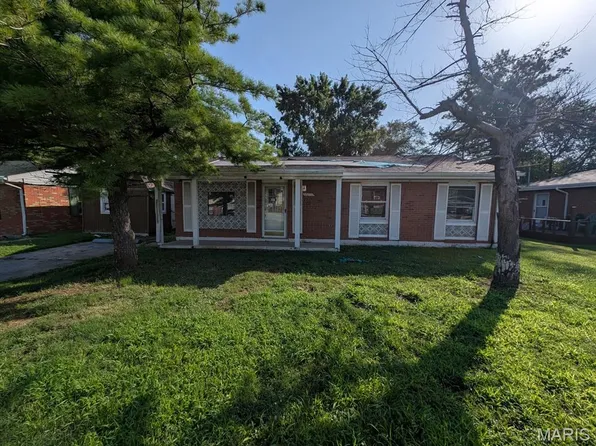 1611 Central Ave, E Saint Louis, IL 62207
