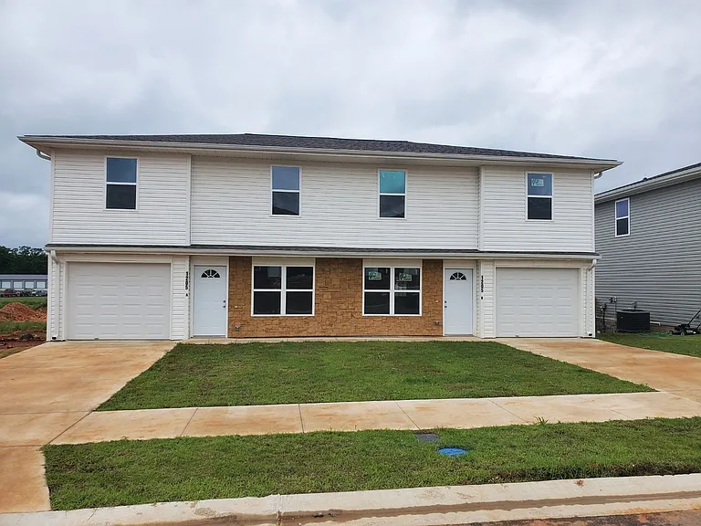 1205 Nedra Drive — Photo 1
