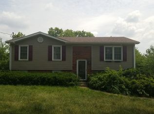 519 Saint Rose Rd, Lebanon, KY 40033