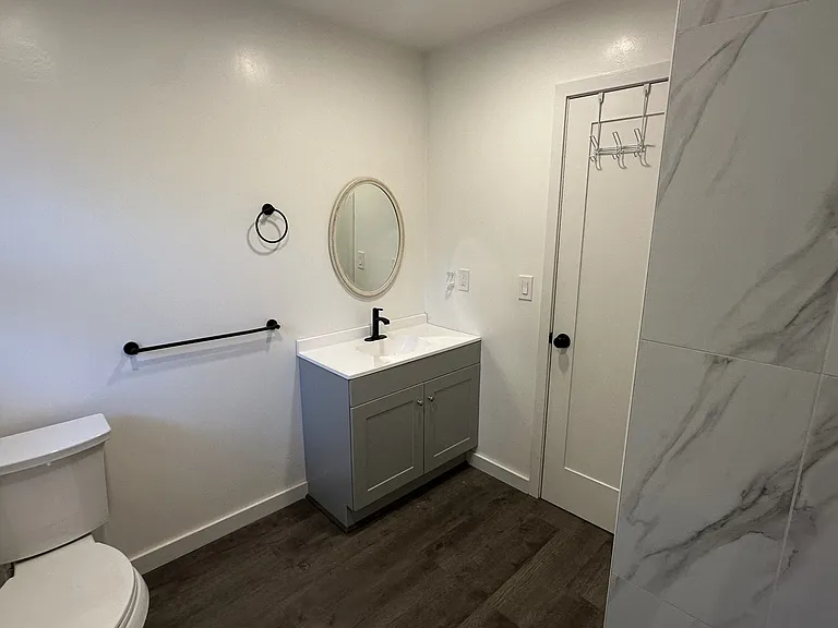 2156 Carlmont Dr #3 — Photo 26