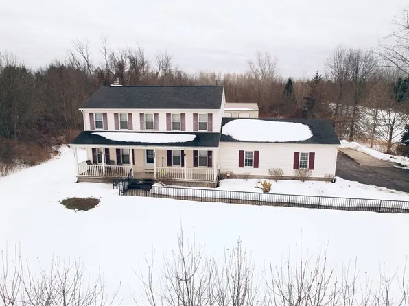 285 Huffer Rd, Hilton, NY 14468