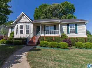 2028 Hickory Ln, Fultondale, AL 35068