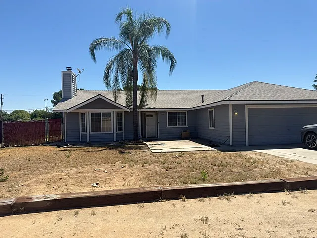 17223 Rodeo Dr — Photo 1