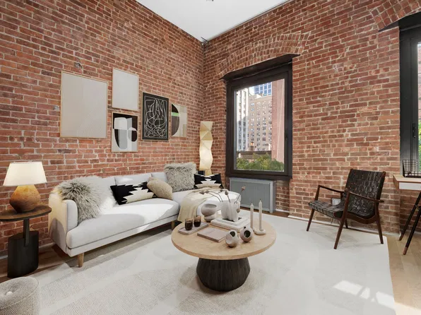 219 W 71st St #4A, New York, NY 10023