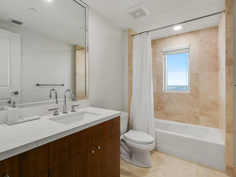 2700 N Ocean Dr #2003B — Photo 23