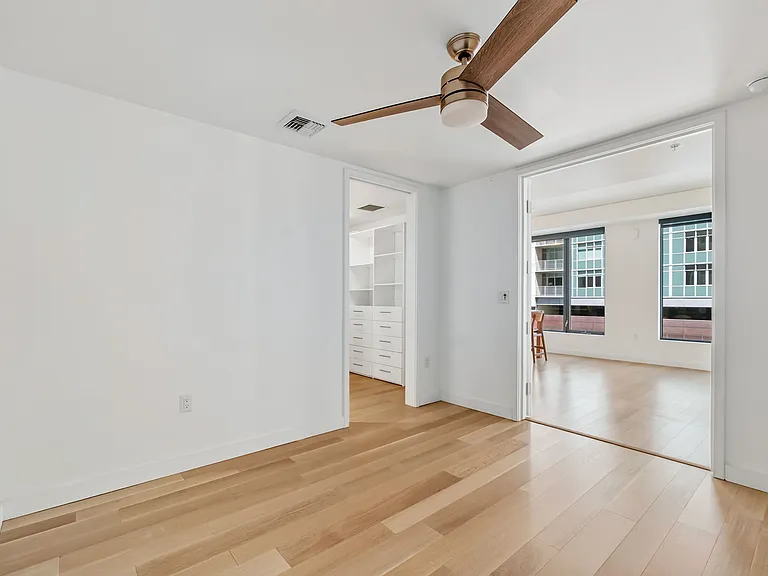 1750 Wewatta St #403 — Photo 10