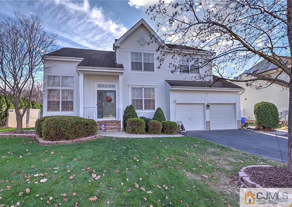 1st image of 3 Edinburg Cir