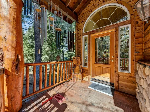 1911 Bella Coola Dr, South Lake Tahoe, CA 96150