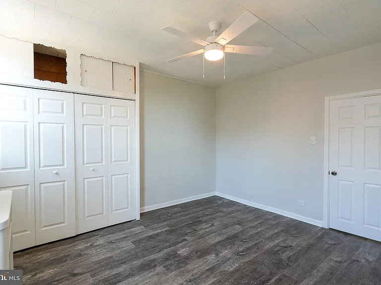 217 Moore St — Photo 11