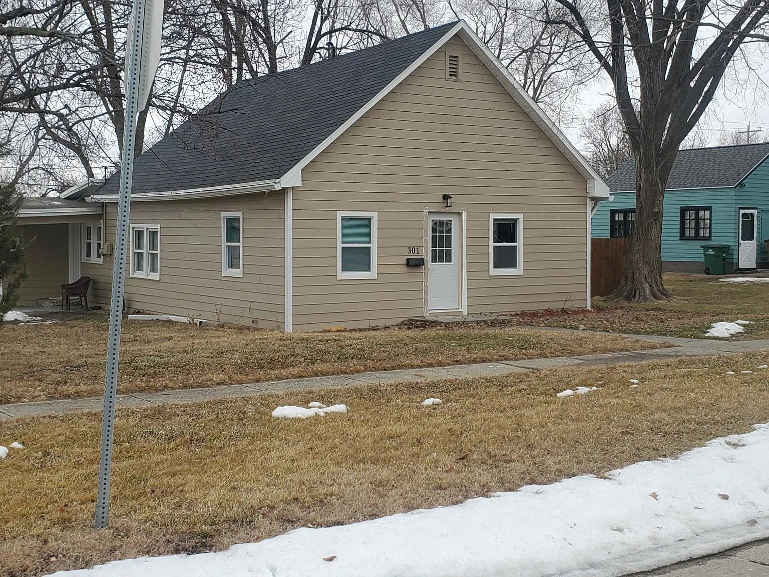 3 bed, 1280 sqft, $1,600 — Photo 1