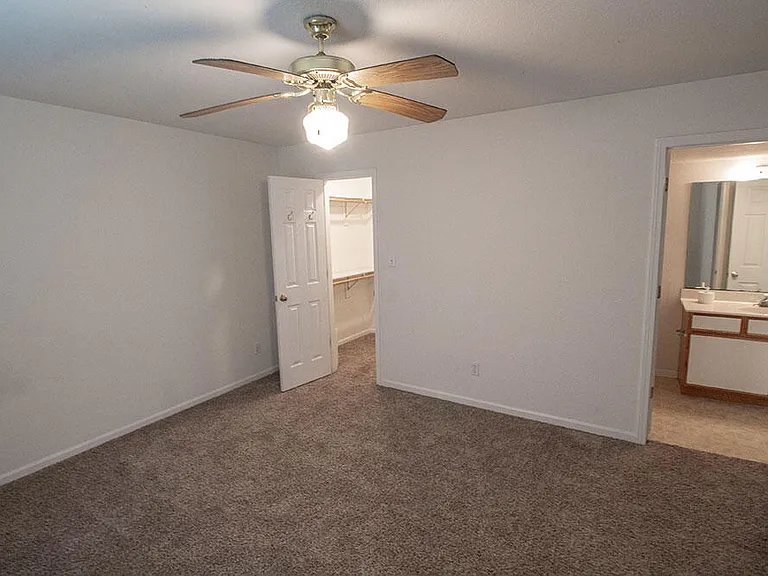 5200 Tessa Way — Photo 10