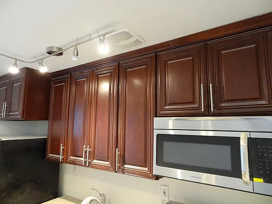 Rented by Lofts and Flats LLC | media 18