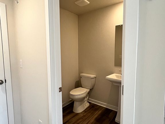 Rec-powder room