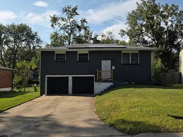 912 Colbern Dr, Belton, MO 64012
